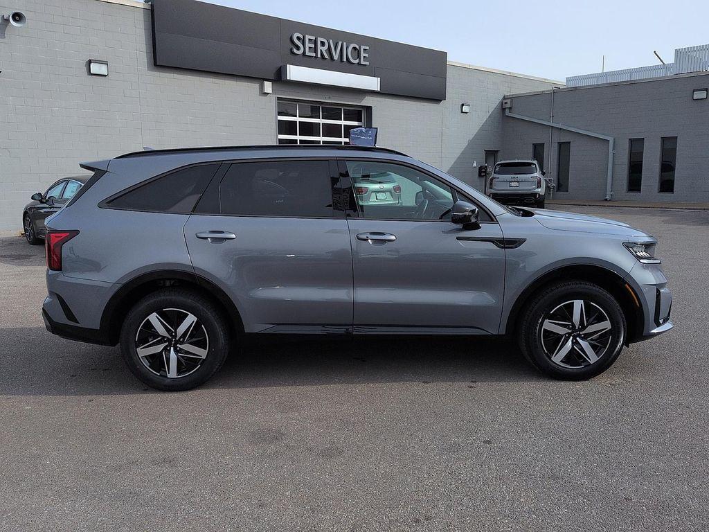 used 2023 Kia Sorento car, priced at $26,966