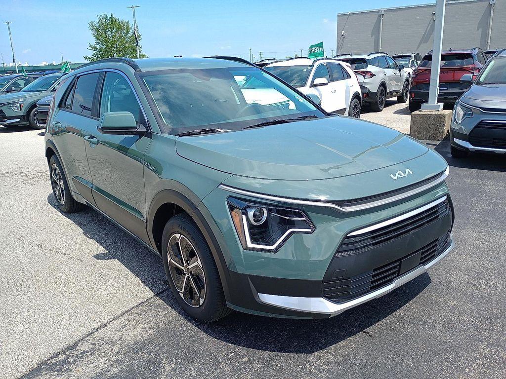 new 2025 Kia Niro car, priced at $27,999