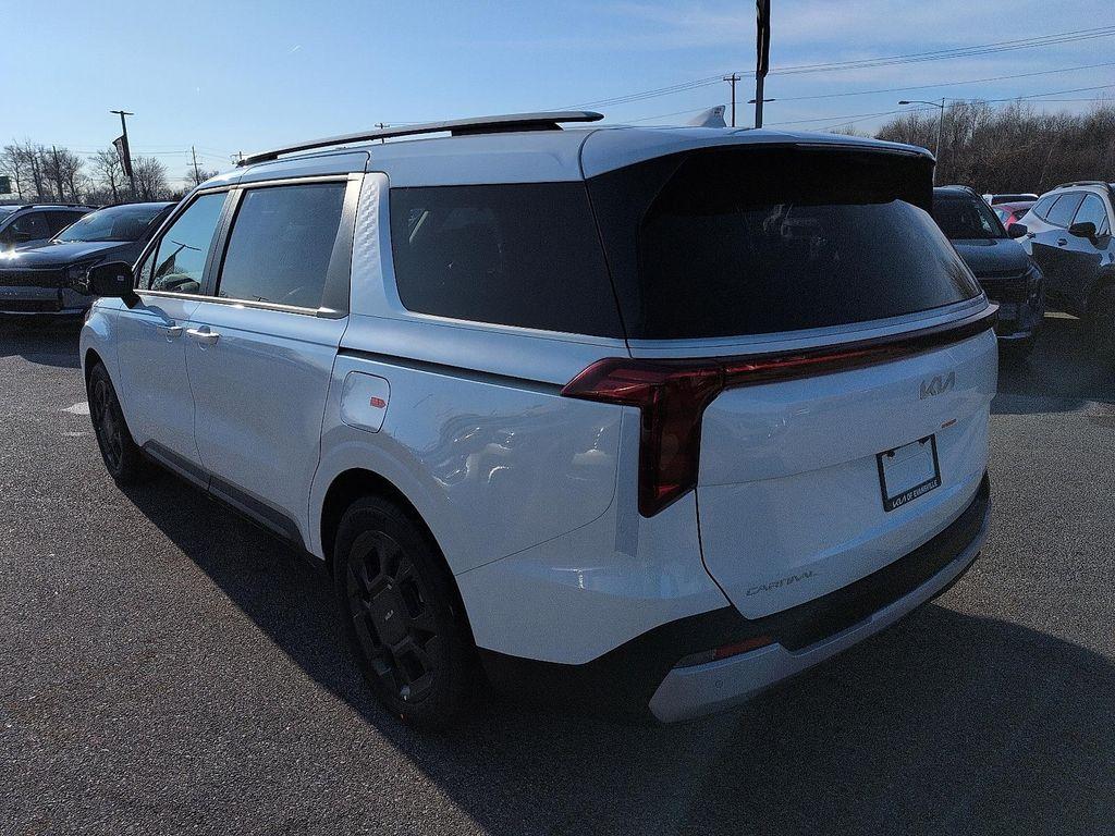 new 2026 Kia Carnival Hybrid car, priced at $44,865