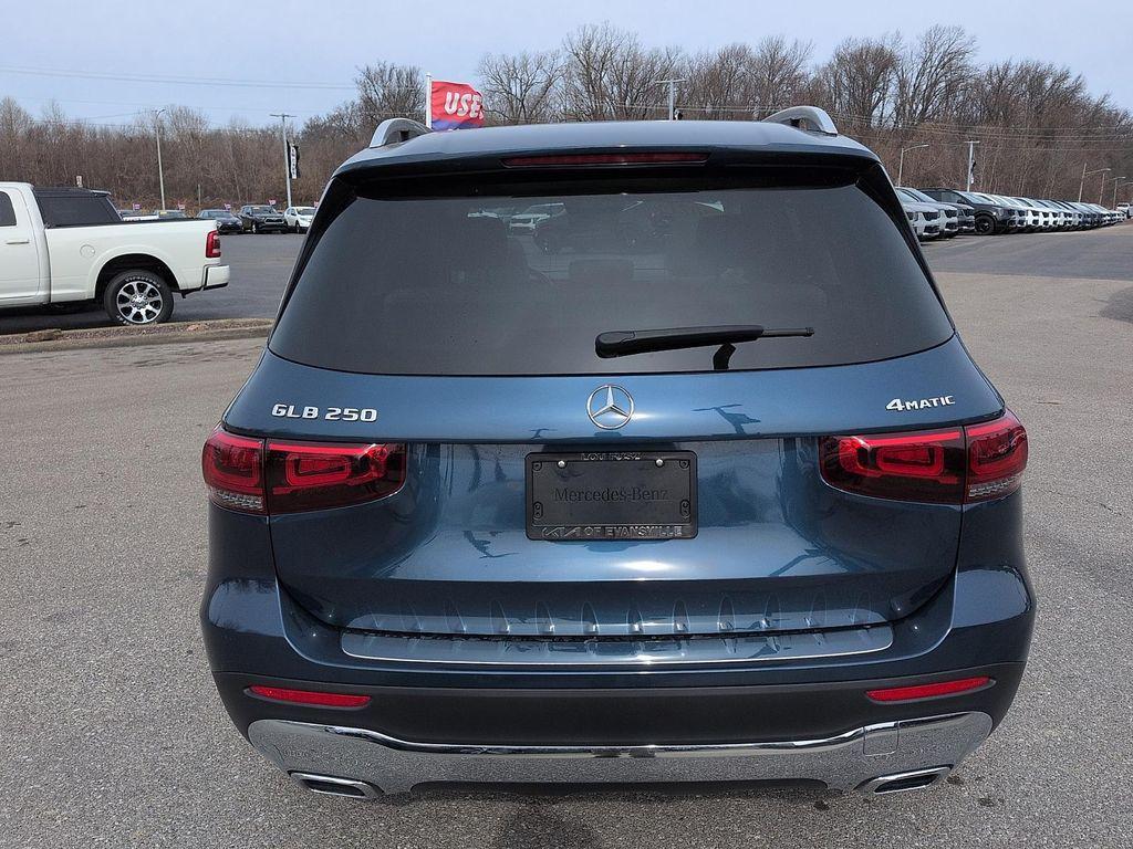used 2021 Mercedes-Benz GLB 250 car, priced at $26,979