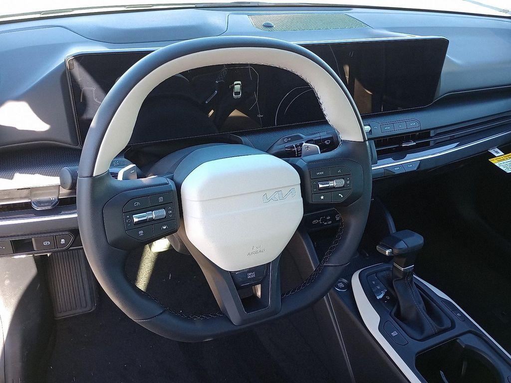 new 2025 Kia K4 car, priced at $25,220