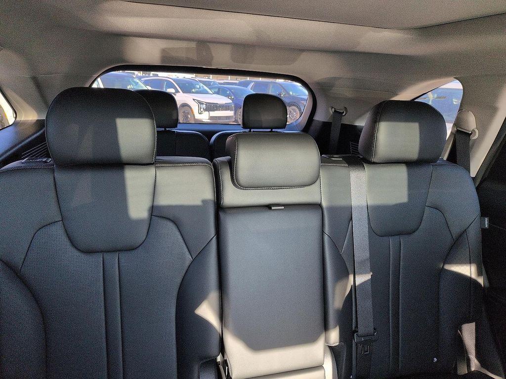 new 2026 Kia Sorento car, priced at $37,277