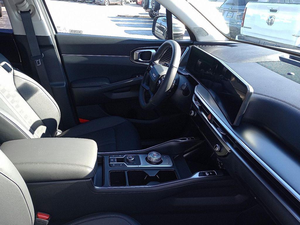 new 2026 Kia Sorento Hybrid car, priced at $41,870