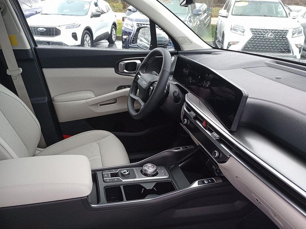 new 2026 Kia Sorento Hybrid car, priced at $40,635