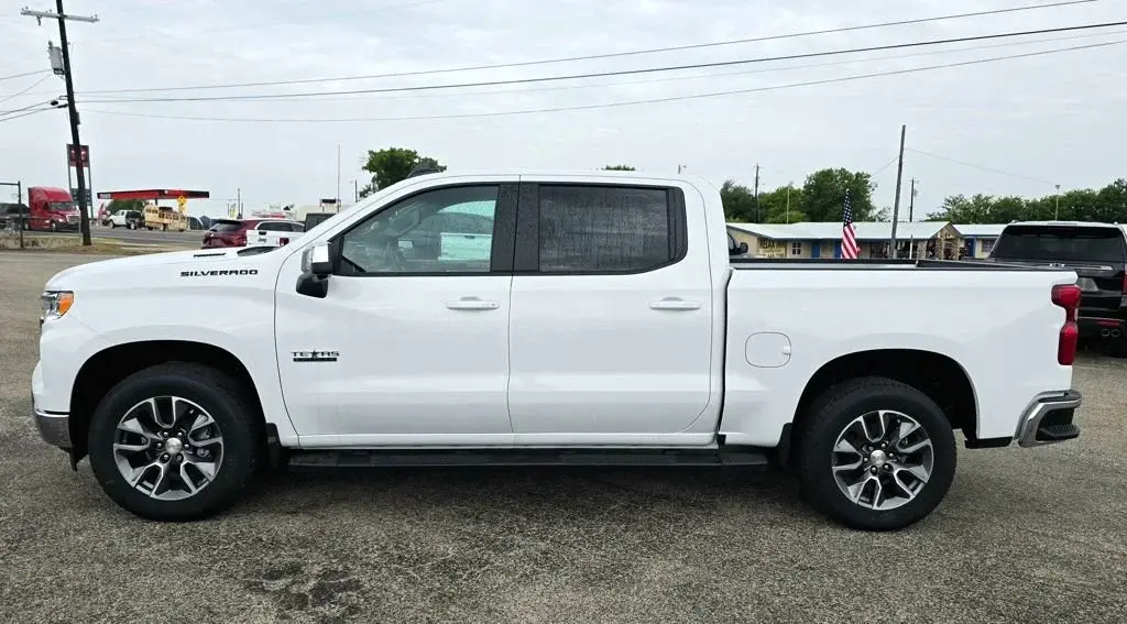 used 2025 Chevrolet Silverado 1500 car, priced at $44,630