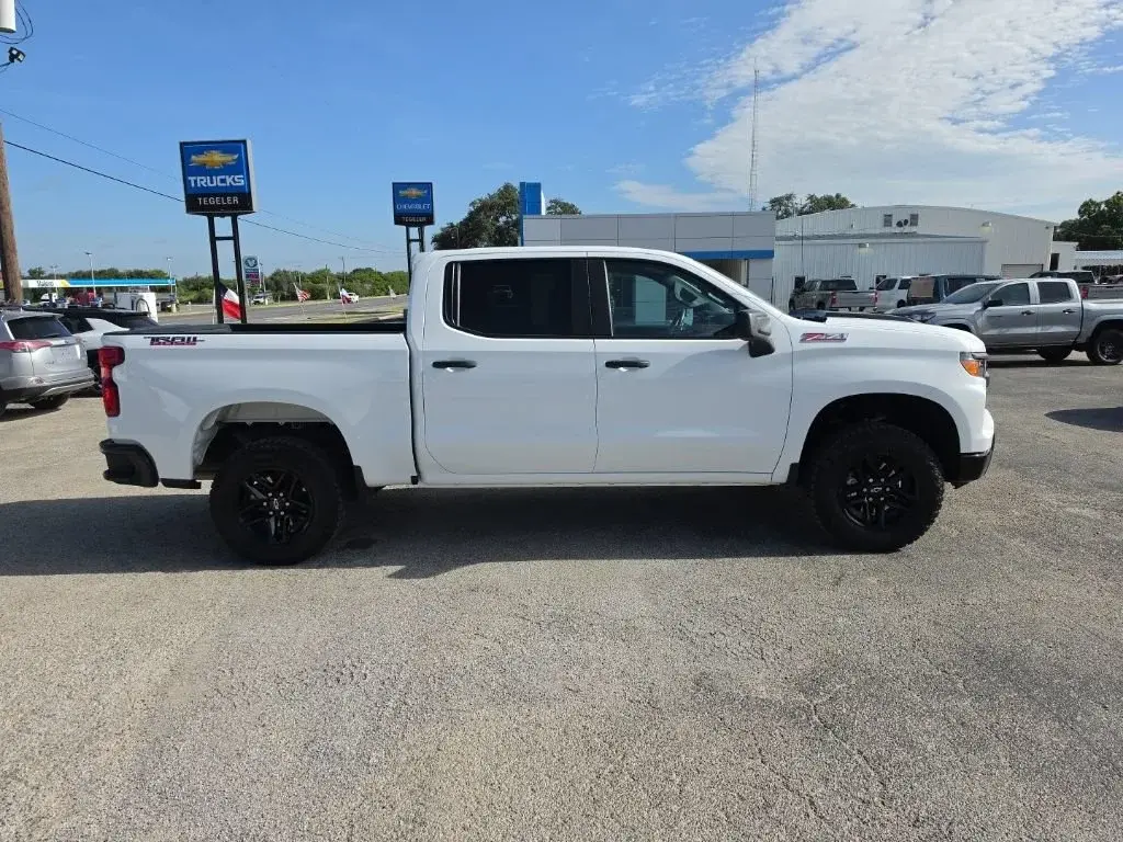 used 2025 Chevrolet Silverado 1500 car, priced at $46,137