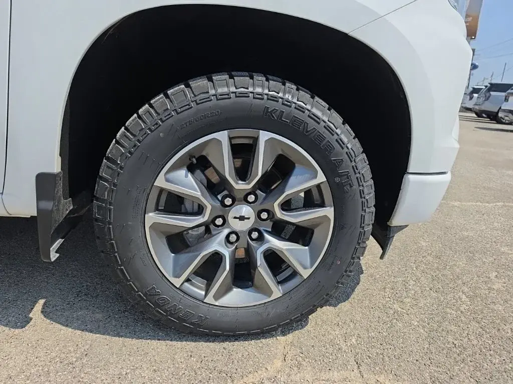 used 2025 Chevrolet Silverado 1500 car, priced at $45,391