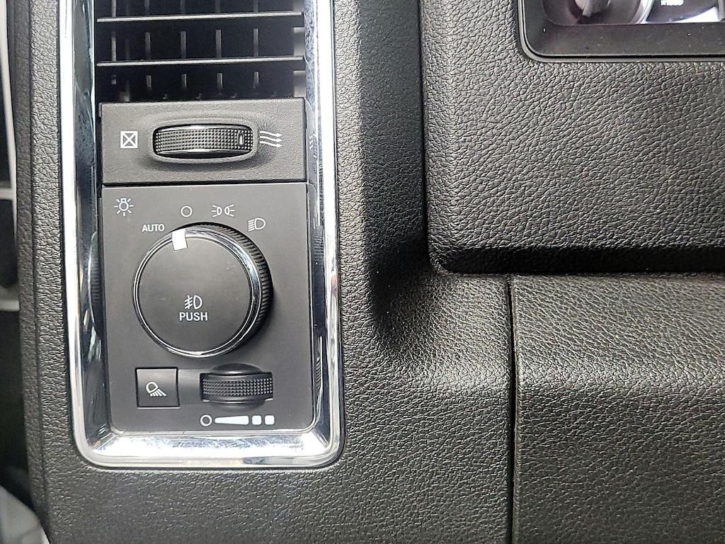 used 2019 Ram 1500 Classic car, priced at $27,998