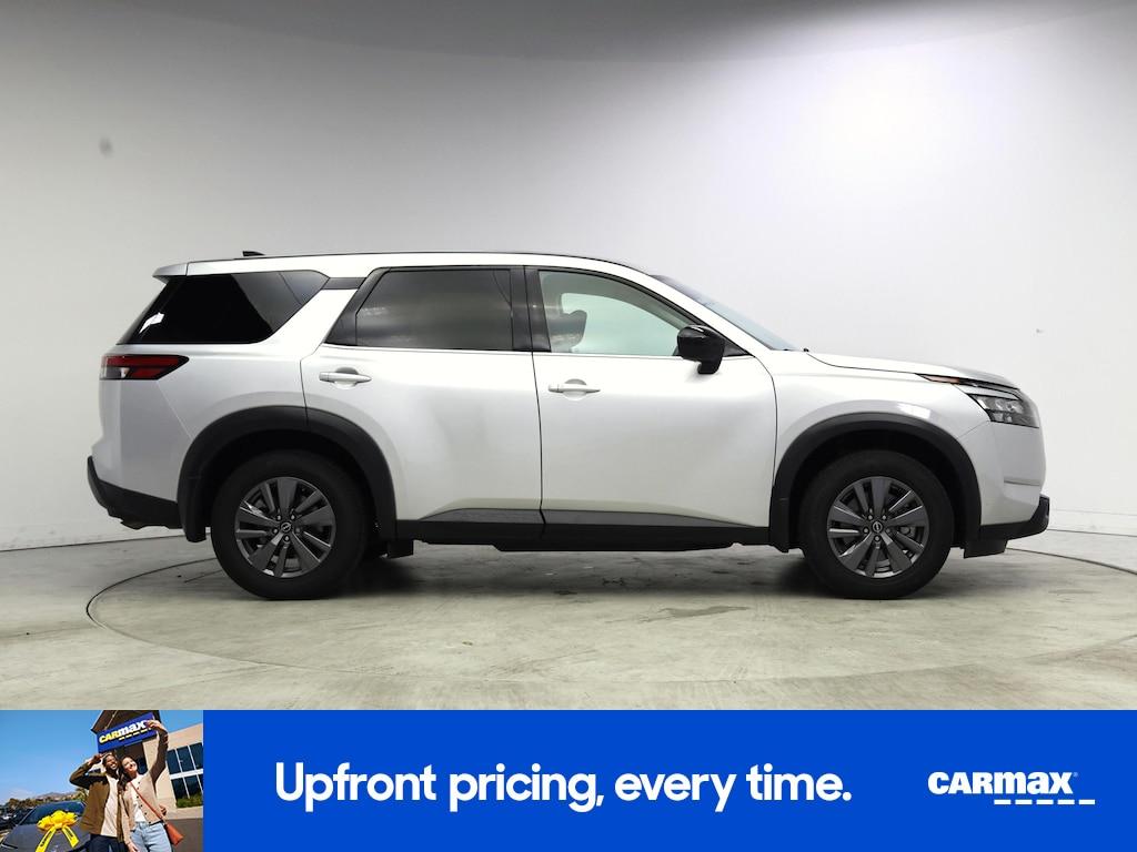 used 2024 Nissan Pathfinder car, priced at $26,998