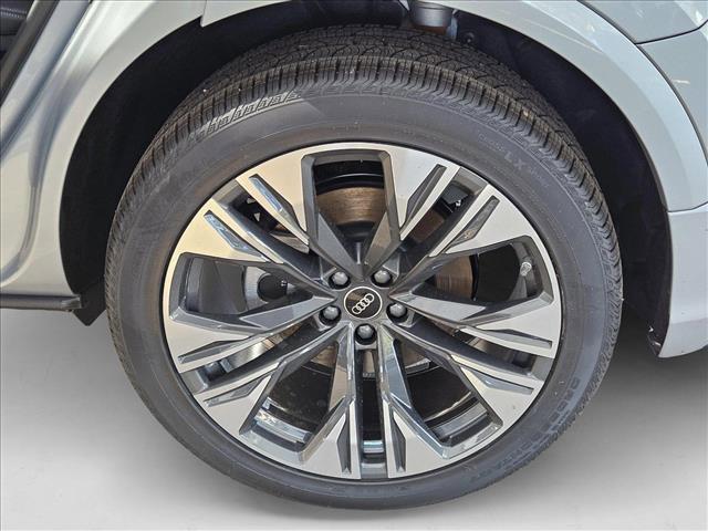 new 2025 Audi Q8 car, priced at $76,306