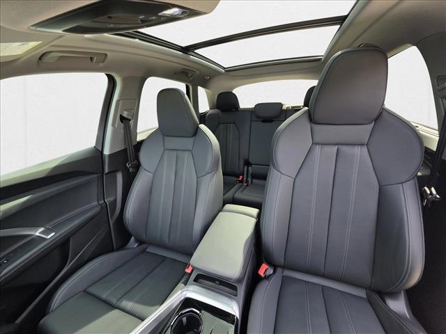 new 2025 Audi Q5 car, priced at $56,292