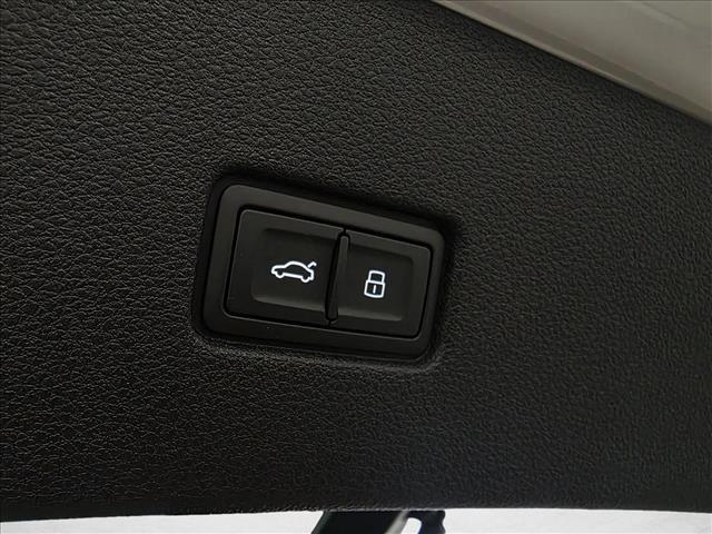 new 2025 Audi Q8 car, priced at $73,220