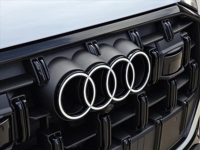 new 2026 Audi Q7 car, priced at $75,422