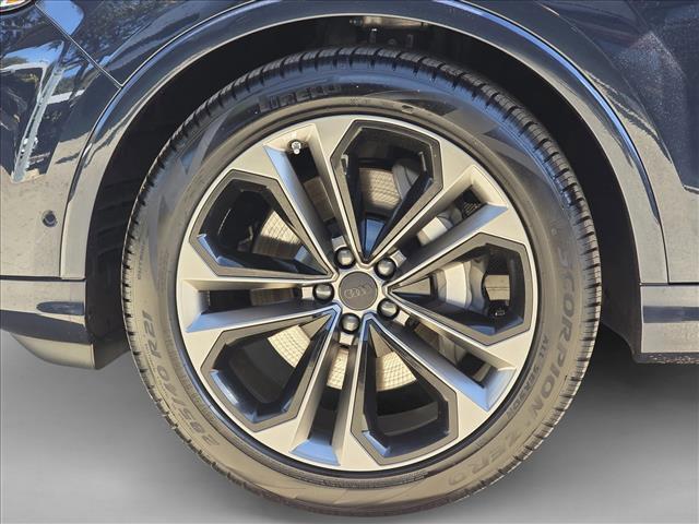 new 2026 Audi Q7 car, priced at $78,295
