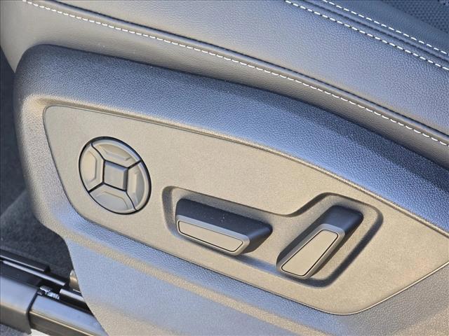 new 2026 Audi Q7 car, priced at $78,295