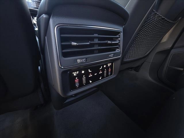 new 2026 Audi Q7 car, priced at $78,295