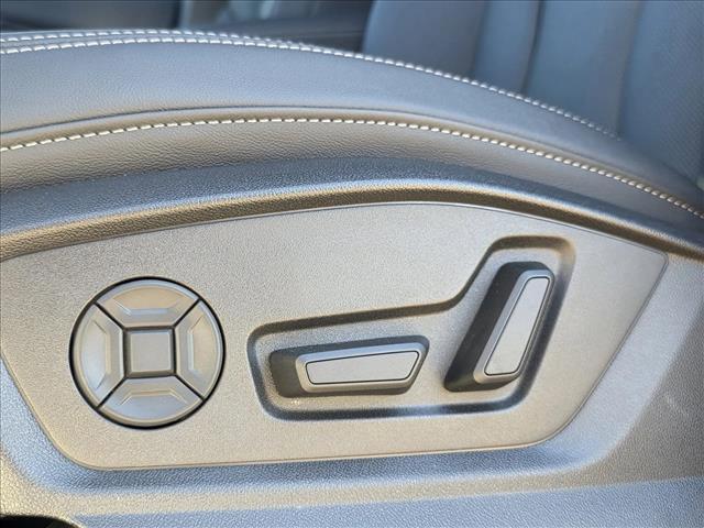 new 2026 Audi Q7 car, priced at $77,895