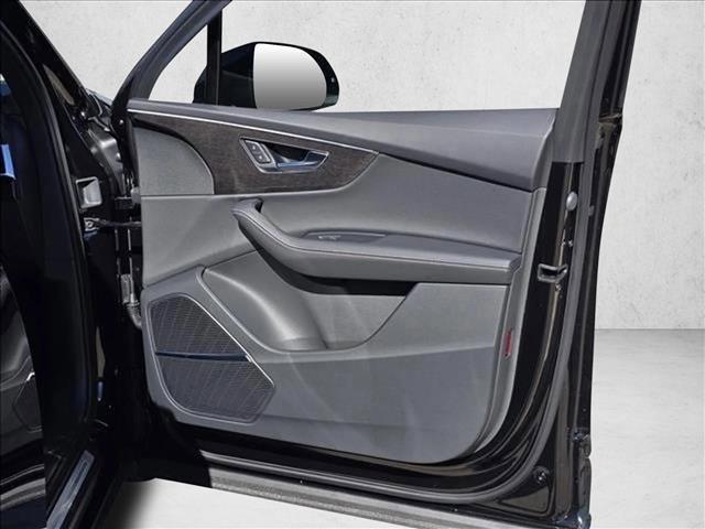 new 2026 Audi Q7 car, priced at $78,295