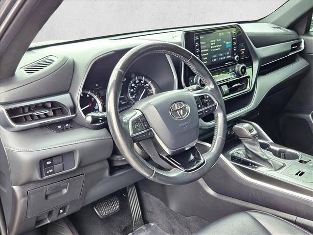 used 2021 Toyota Highlander car, priced at $24,194