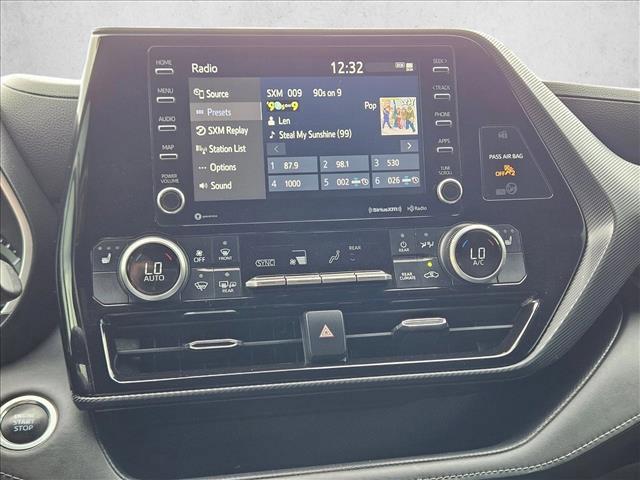 used 2021 Toyota Highlander car, priced at $24,194