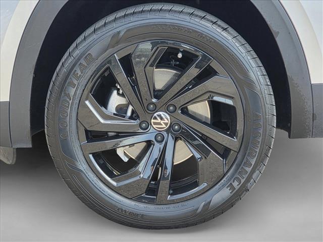 used 2022 Volkswagen Atlas car, priced at $23,890