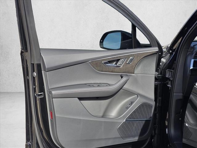 new 2026 Audi Q7 car, priced at $79,005