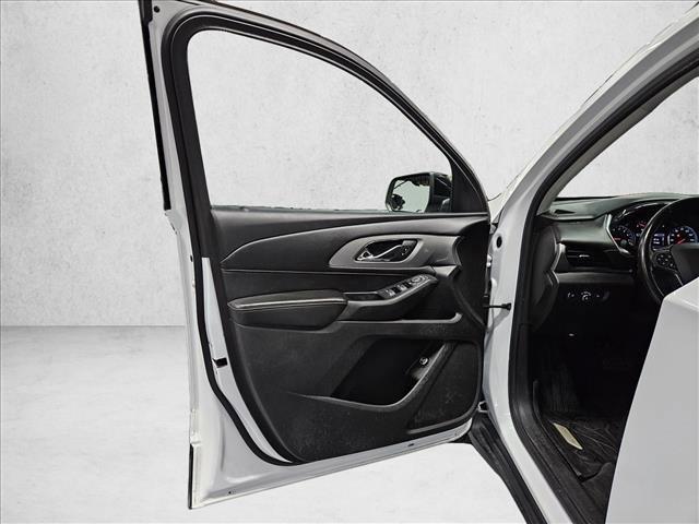 used 2021 Chevrolet Traverse car, priced at $17,447
