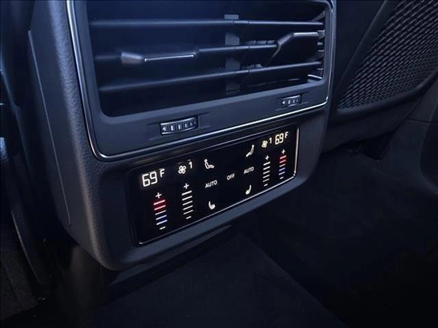 new 2026 Audi Q7 car, priced at $78,445