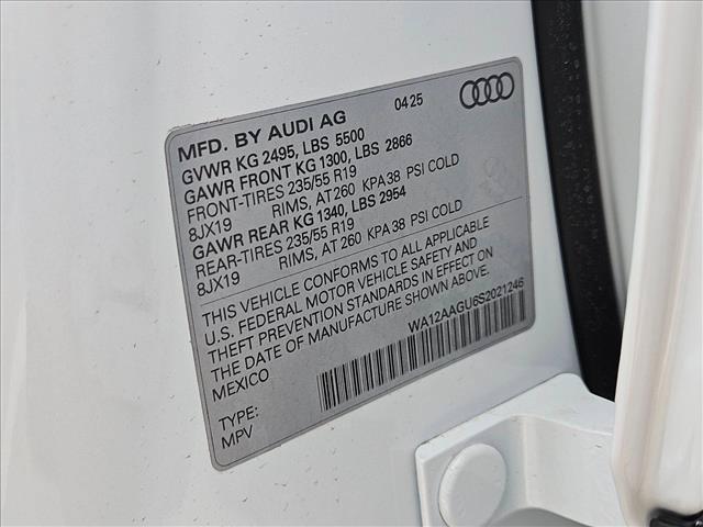 Audi Q5 view 17