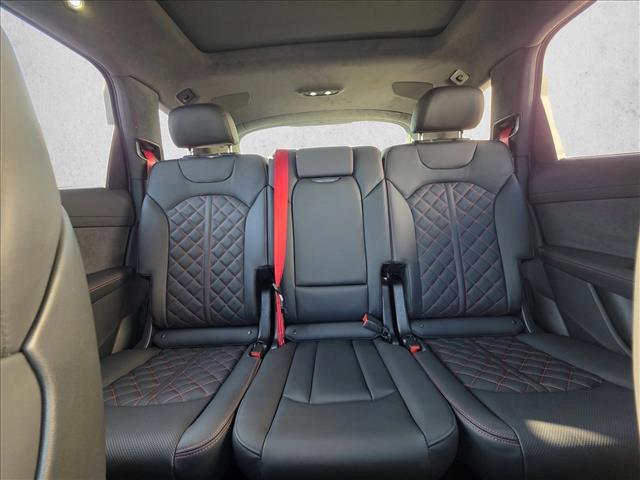 new 2026 Audi SQ7 car, priced at $110,155