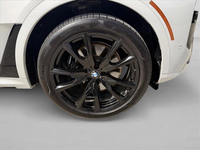 used 2026 BMW X7 car, priced at $92,290