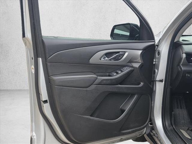 used 2020 Chevrolet Traverse car, priced at $13,883