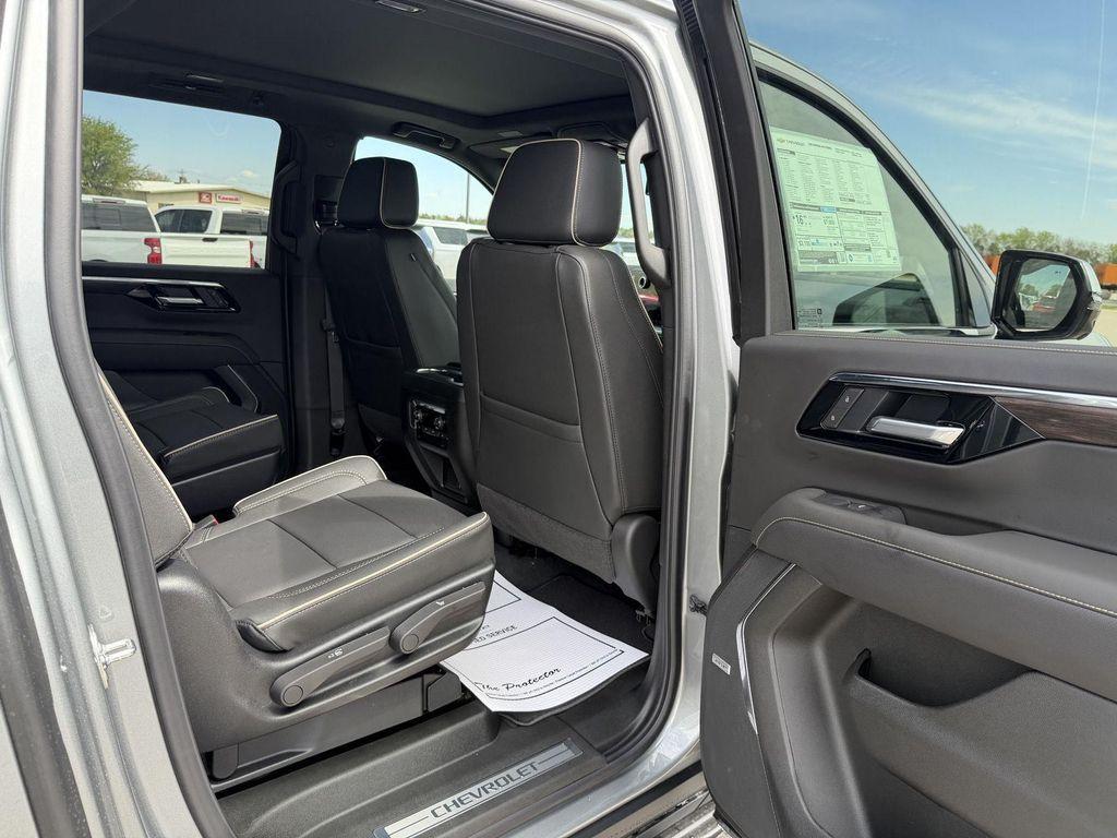 new 2026 Chevrolet Suburban car, priced at $83,644