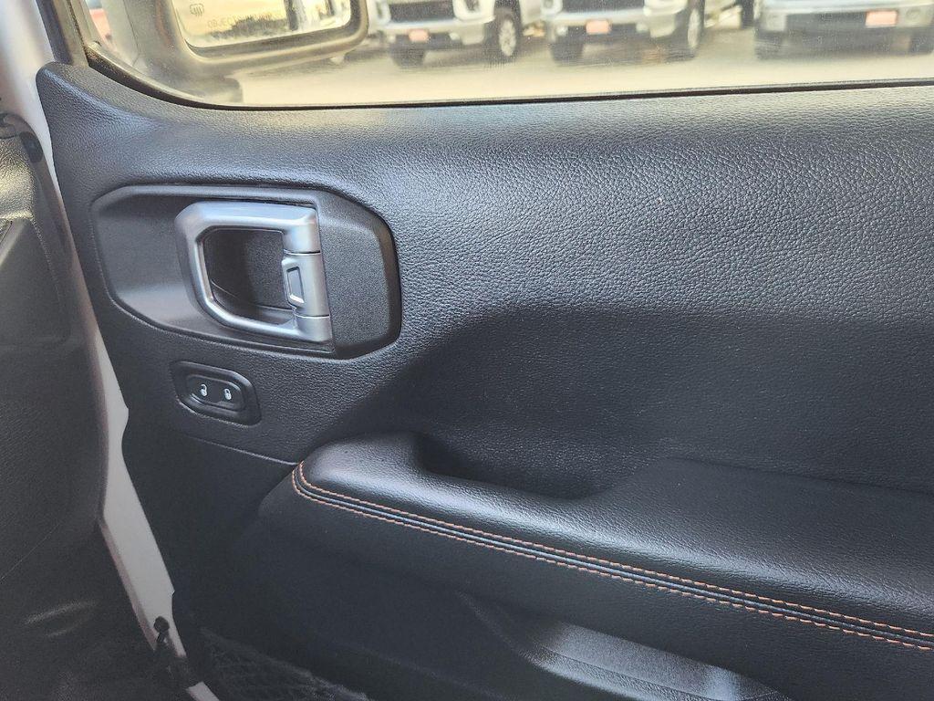 used 2021 Jeep Gladiator car, priced at $33,995