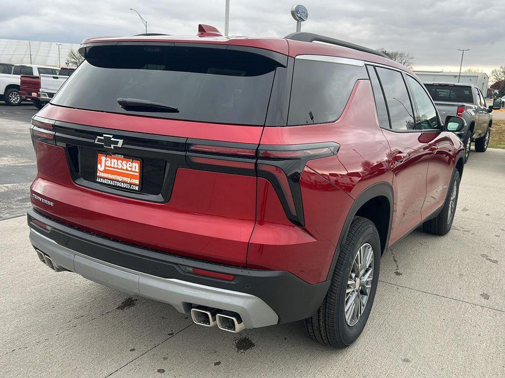 new 2026 Chevrolet Traverse car, priced at $42,710