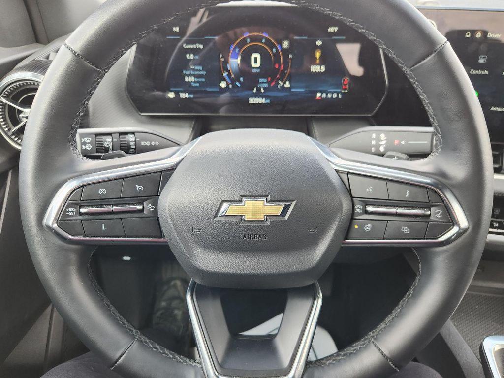 used 2025 Chevrolet Equinox car, priced at $25,995