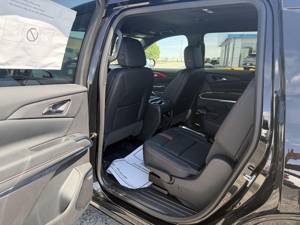 new 2026 Chevrolet Traverse car, priced at $59,860
