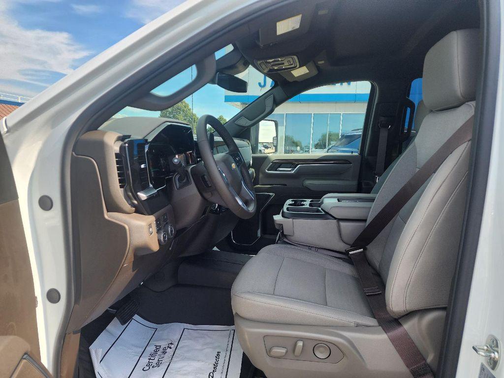 new 2026 Chevrolet Silverado 3500 car, priced at $69,915