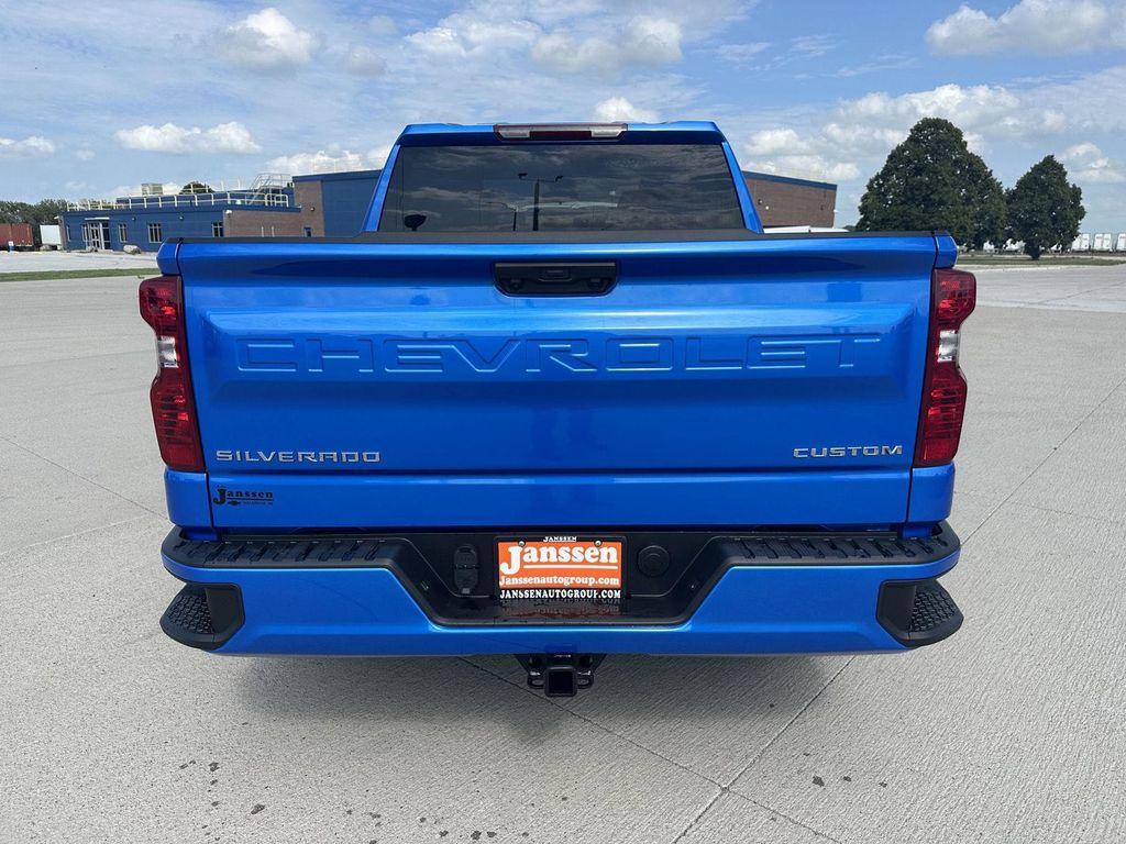 new 2025 Chevrolet Silverado 1500 car, priced at $43,800