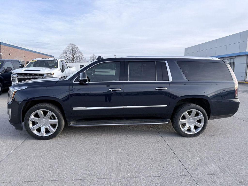 used 2017 Cadillac Escalade ESV car, priced at $22,995