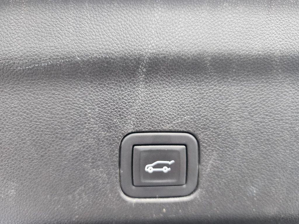 used 2024 Chevrolet Tahoe car, priced at $54,995