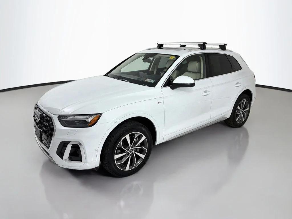 Audi Q5 view 3