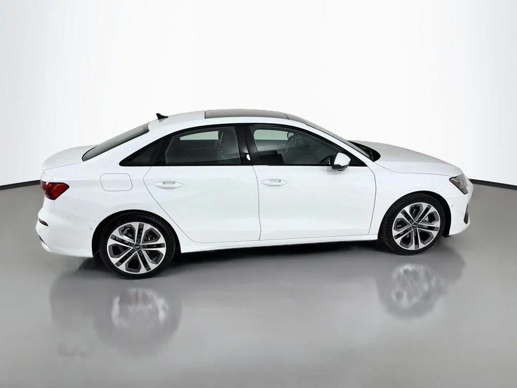 Audi A3 view 8