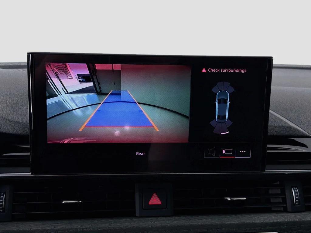 Audi A4 view 14