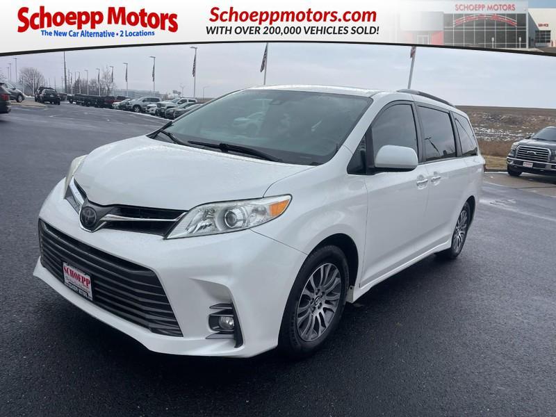 used 2018 Toyota Sienna car, priced at $24,997