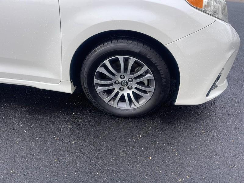 used 2018 Toyota Sienna car, priced at $24,997
