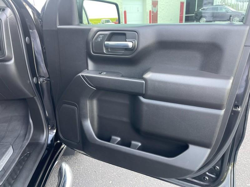 used 2022 Chevrolet Silverado 1500 car, priced at $32,998