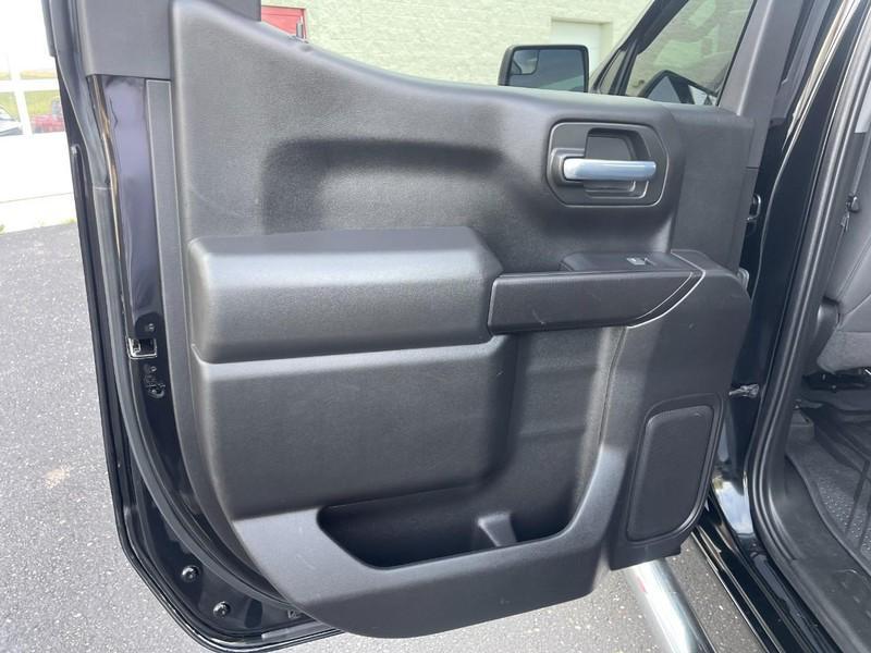used 2022 Chevrolet Silverado 1500 car, priced at $32,998