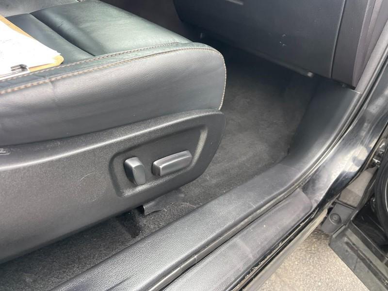 used 2018 Toyota Highlander car, priced at $24,368