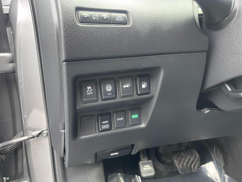 used 2020 Nissan Rogue car, priced at $14,168